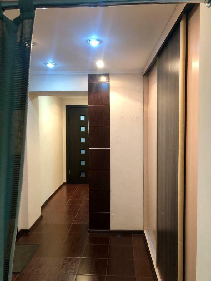 Apartment On Republic Square Ustʼ-Kamenogorsk 외부 사진