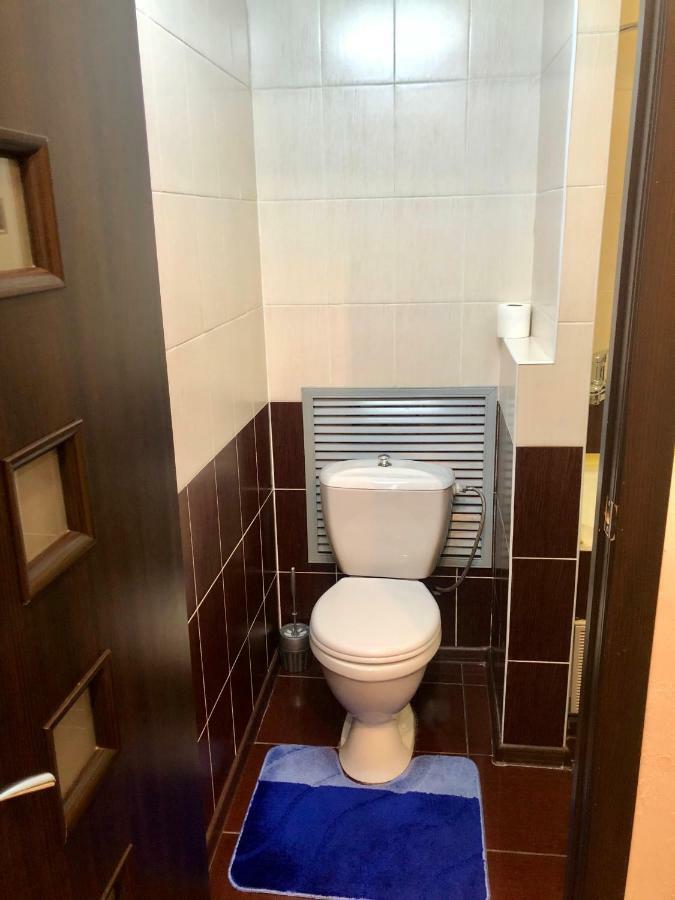 Apartment On Republic Square Ustʼ-Kamenogorsk 외부 사진